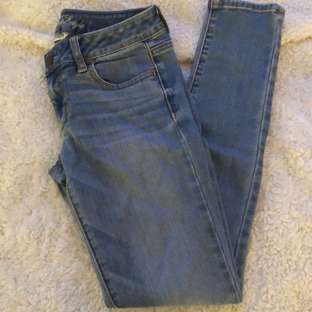 Light wash skinny jeggings